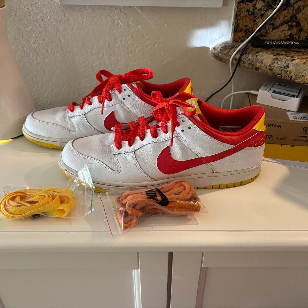 Men´s Nike Nyx Dunk Low White/Red/Yellow Ronald McDonald - Size 11.5.
